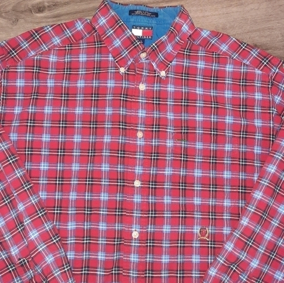 Tommy Hilfiger Plaid Button Up - Picture 2 of 4